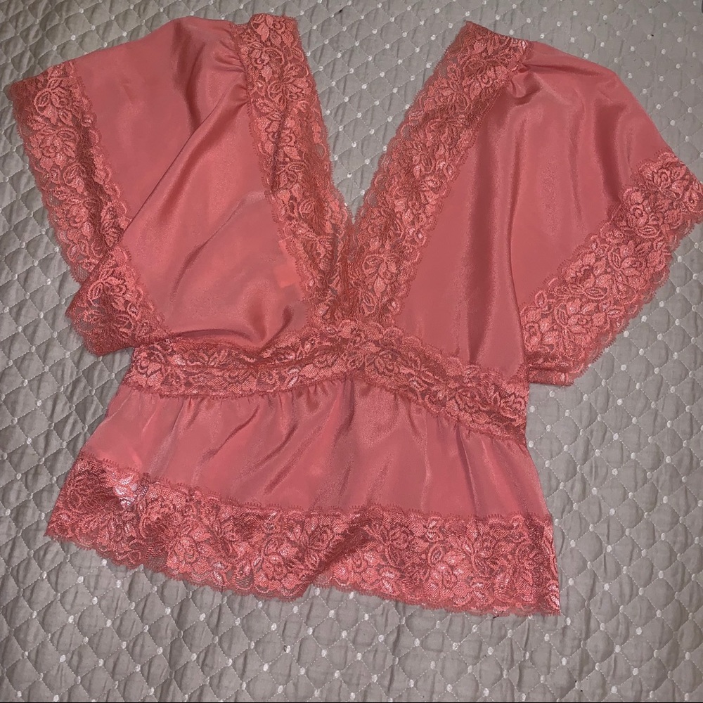 Forever 21 lace kimono blouse - Picture 5 of 6